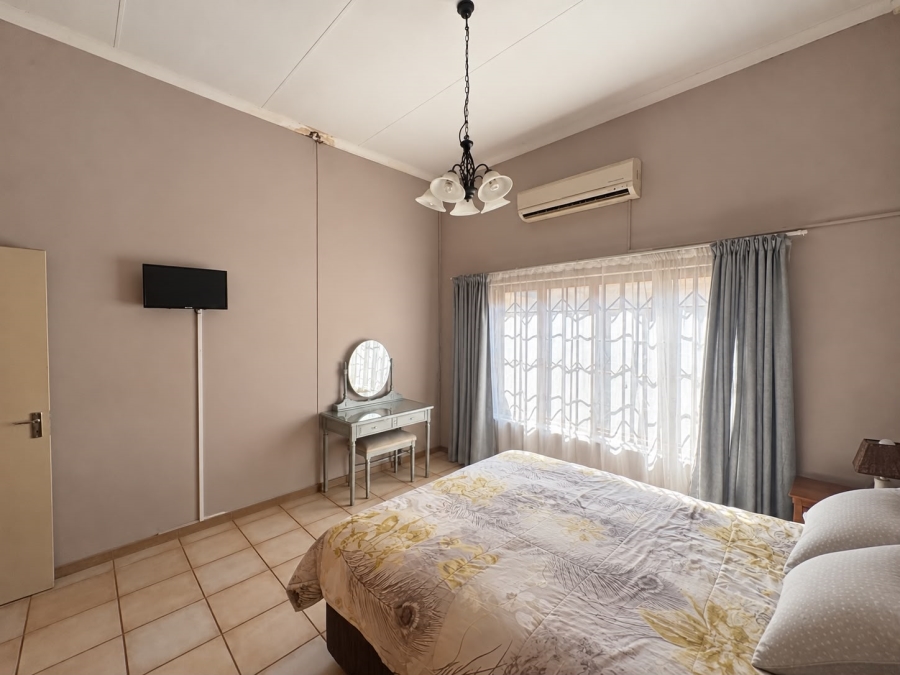 2 Bedroom Property for Sale in Waterval East North West